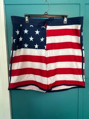 Old Navy American Flag Men’s Swim Trunks - Red, White & Navy Stars Size 40